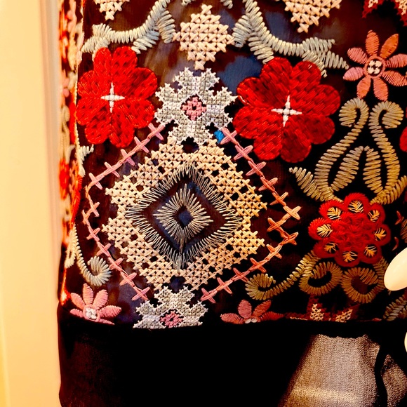 BCBG MAXMARA FLORAL DRESS - Picture 5 of 9